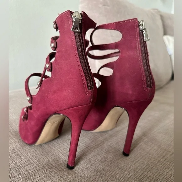 Size 7 Aldo heels in burgundy​​​​ - Picture 2 of 6